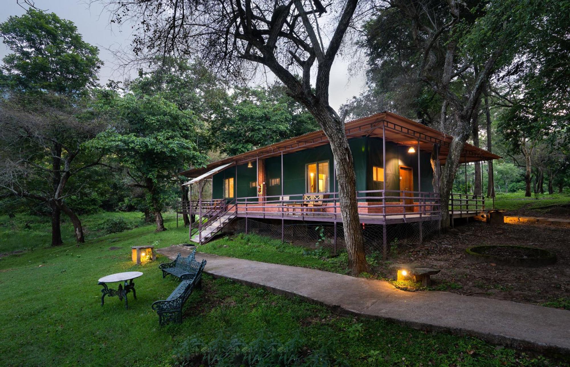 Jungle Hut Hotell Masinagudi Exteriör bild